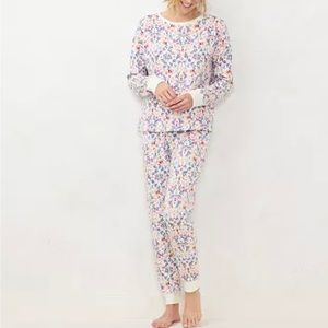 NWOT Lauren Conrad floral pajamas. Size small.